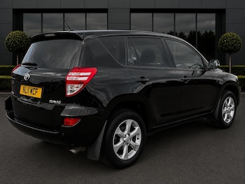 Used Toyota RAV4 2011 for sale - 79484274: Photo