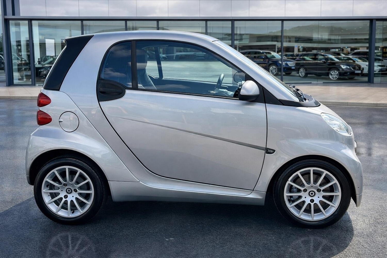 Used smart fortwo 2011 for sale - 78115261: Photo 7