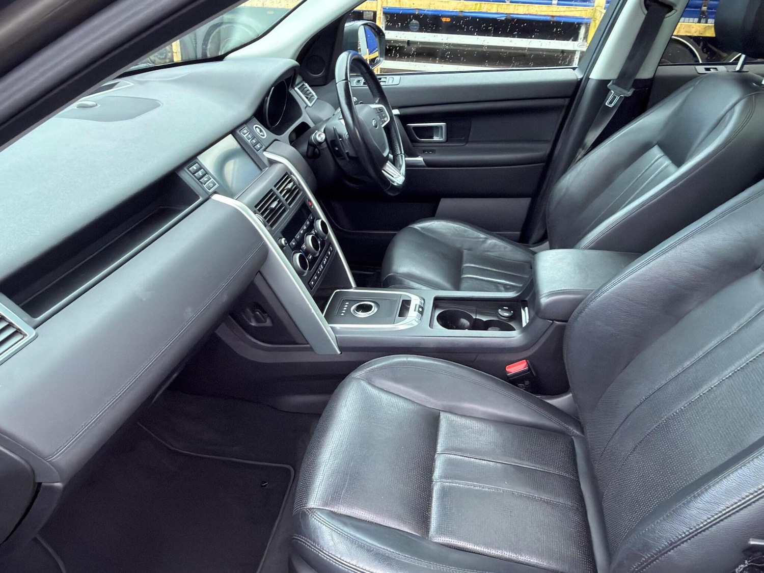 Used Land Rover Discovery Sport 2017 for sale - 77400710: Photo 12