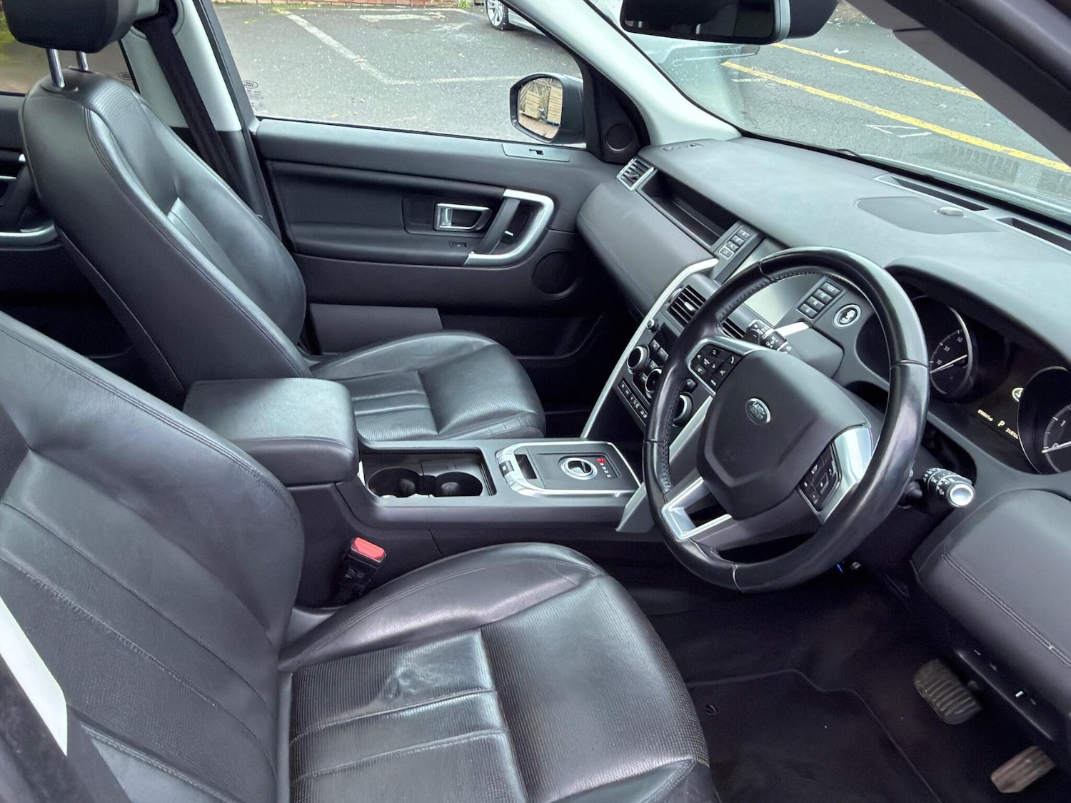 Used Land Rover Discovery Sport 2017 for sale - 77400710: Photo 9