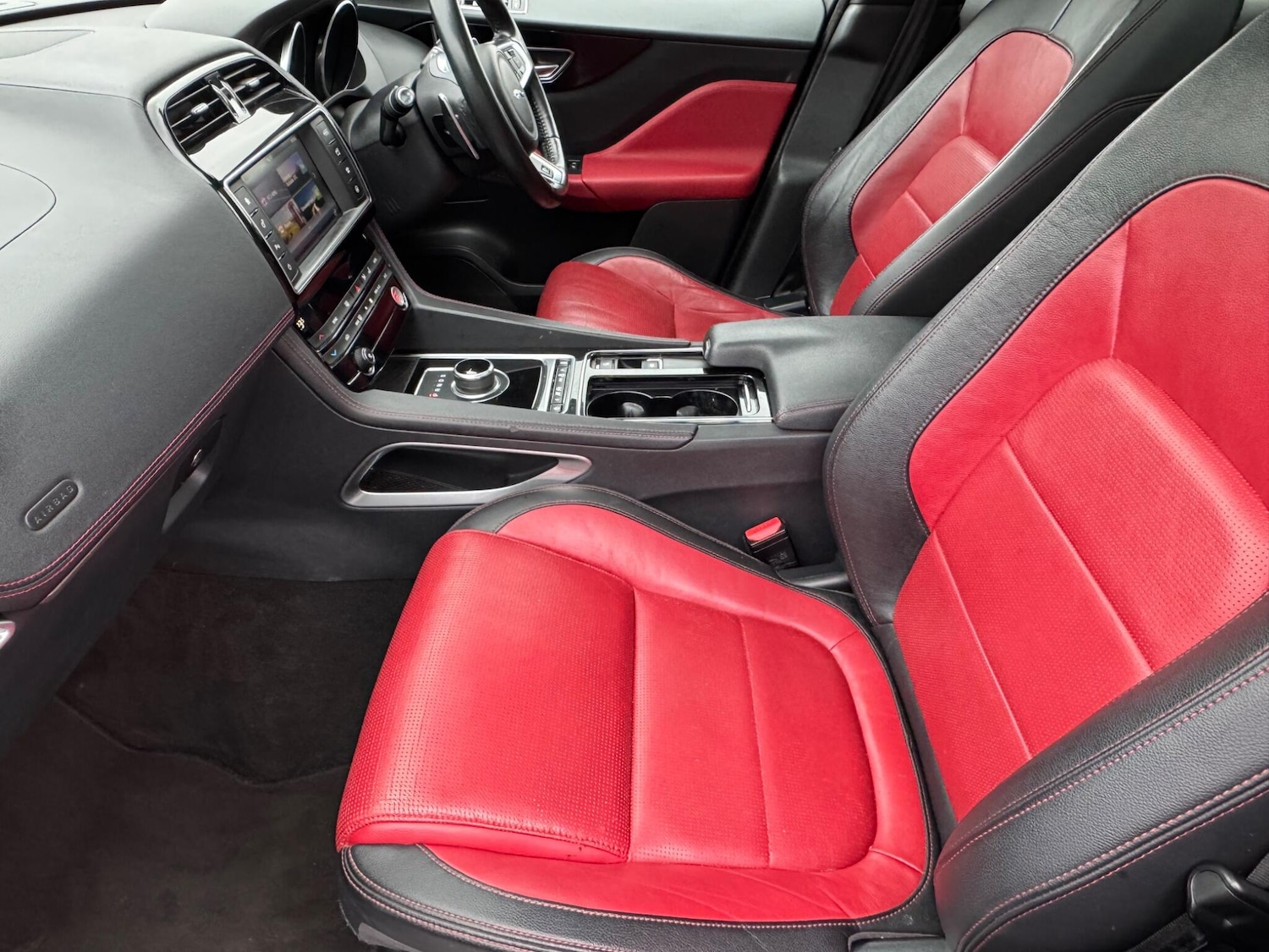 Used Jaguar F-Pace 2017 for sale - 77909342: Photo 11