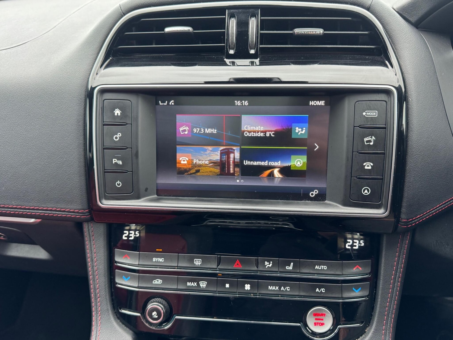 Used Jaguar F-Pace 2017 for sale - 77909342: Photo 17