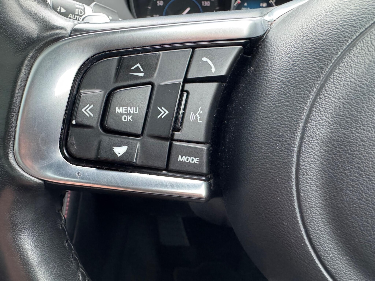 Used Jaguar F-Pace 2017 for sale - 77909342: Photo 20