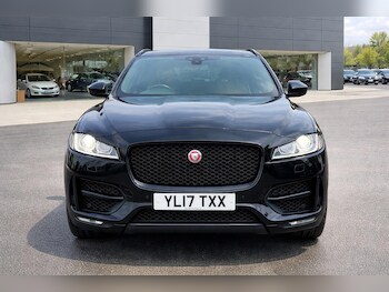 Used Jaguar F-Pace 2017 for sale - 77909342: Photo