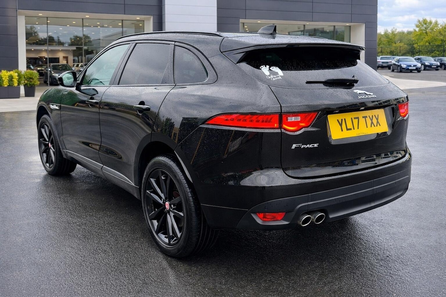 Used Jaguar F-Pace 2017 for sale - 77909342: Photo 4