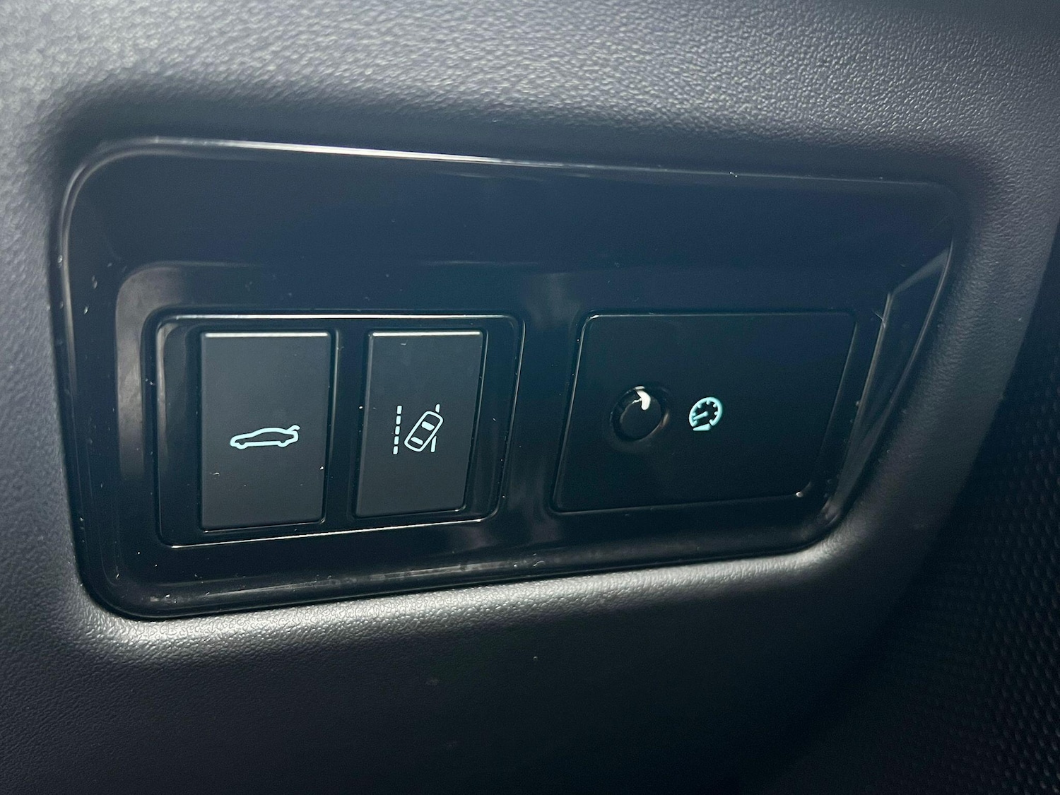 Used Jaguar XE 2017 for sale - 76666907: Photo 18