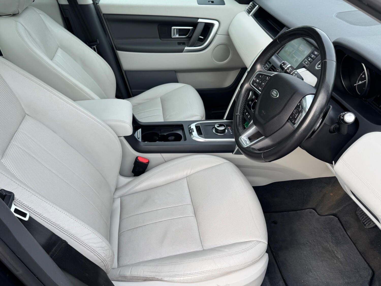 Used Land Rover Discovery Sport 2017 for sale - 77586502: Photo 9