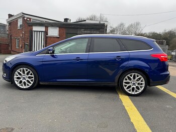 Used Ford Focus 2015 for sale - 77049830: Photo
