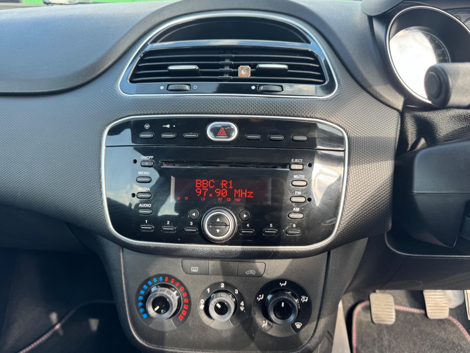 Used Fiat Punto 2014 for sale - 78115159: Photo 12