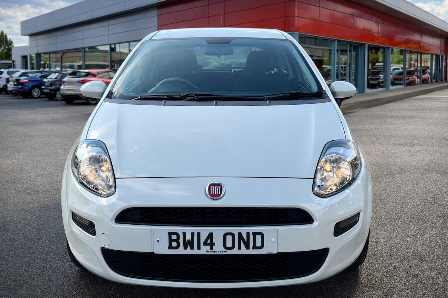 Used Fiat Punto 2014 for sale - 78115159: Photo 2