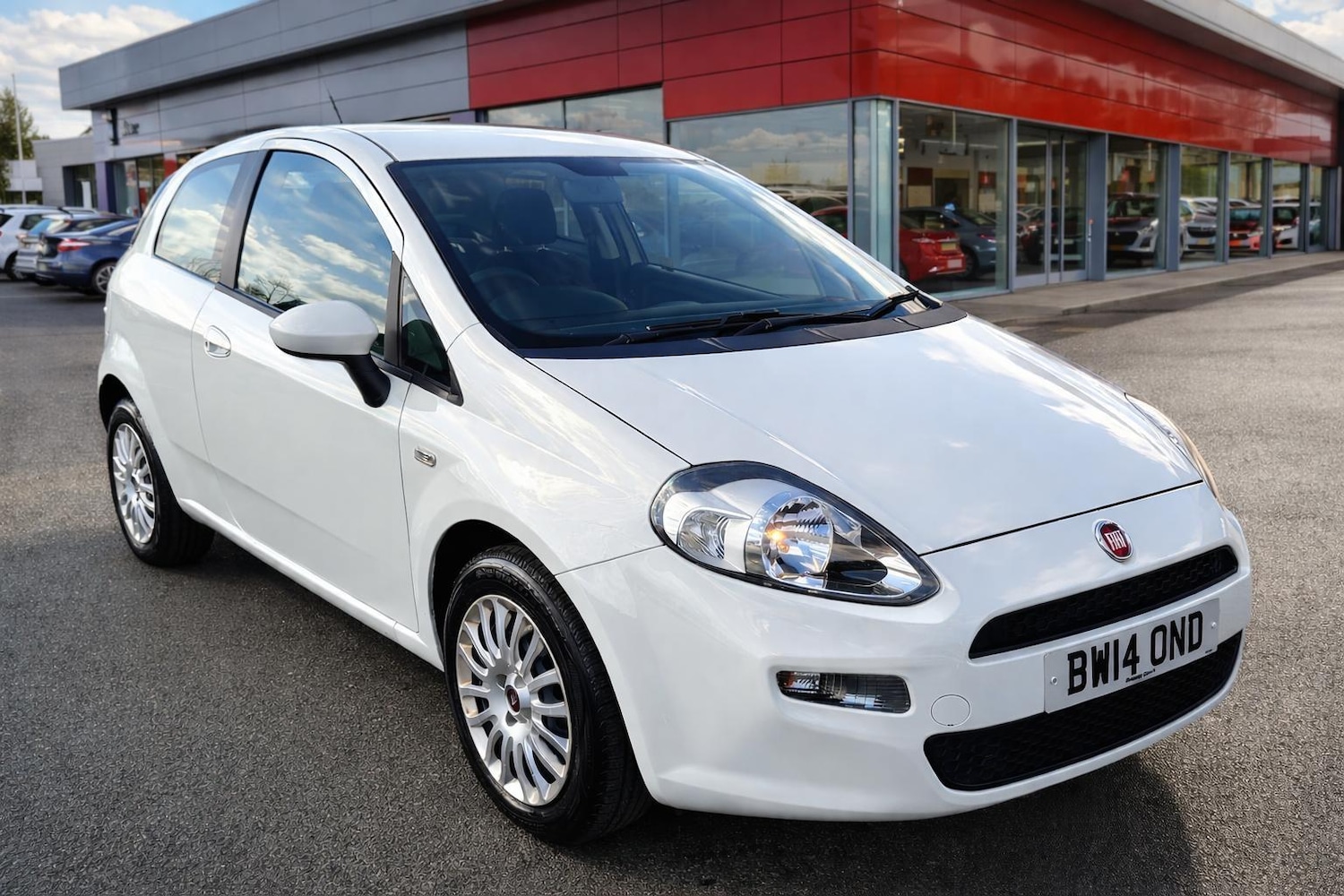 Used Fiat Punto 2014 for sale - 78115159: Photo 3
