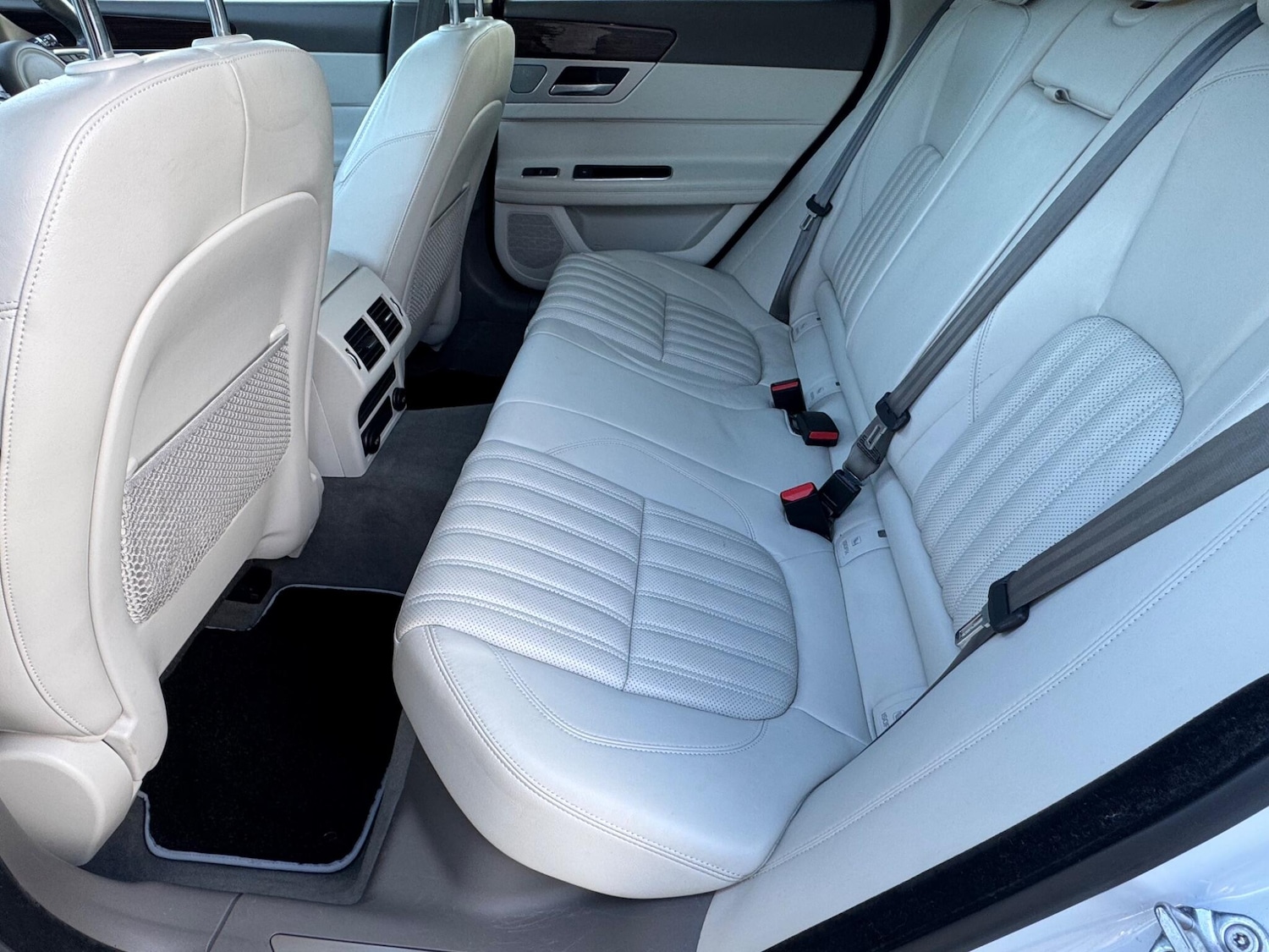 Used Jaguar XF 2017 for sale - 78086293: Photo 15