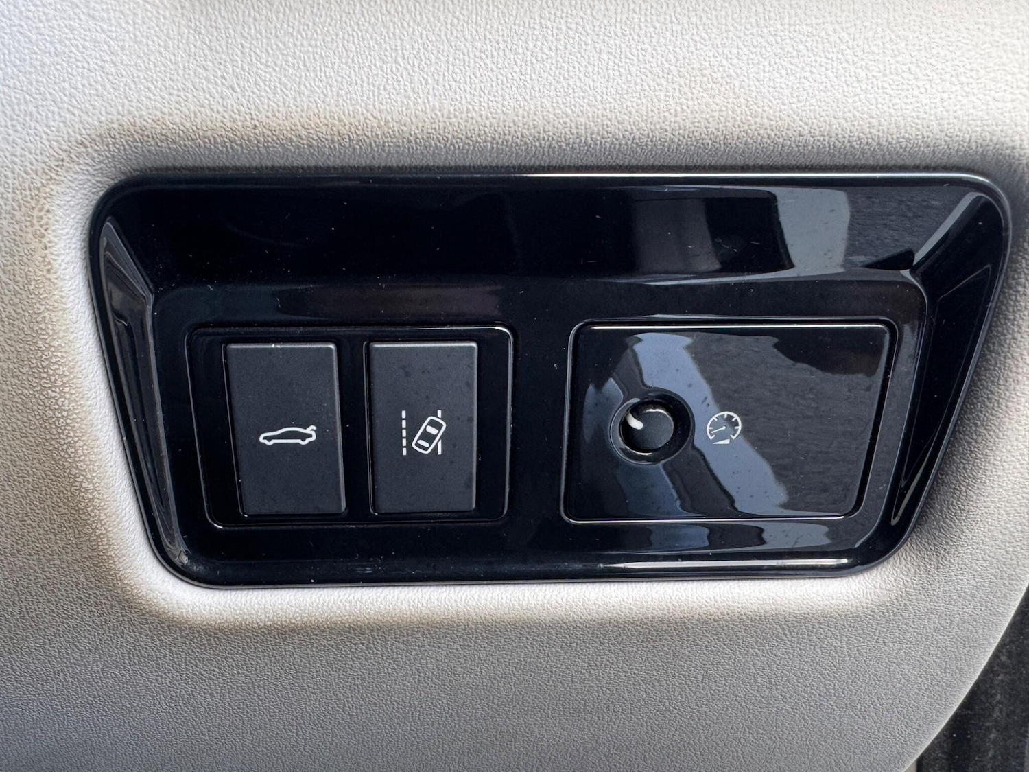 Used Jaguar XF 2017 for sale - 78086293: Photo 27