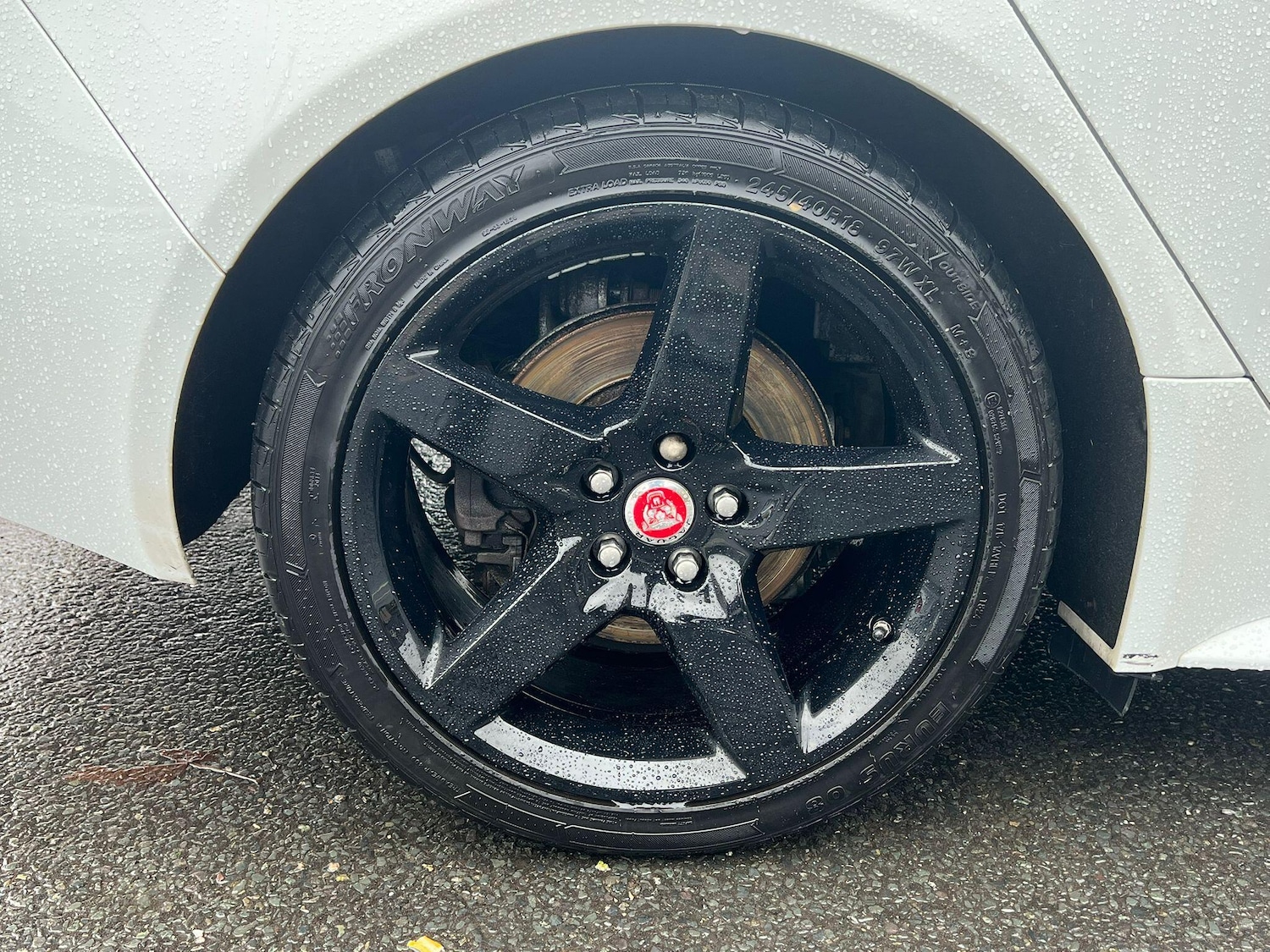 Used Jaguar XE 2017 for sale - 77066958: Photo 27