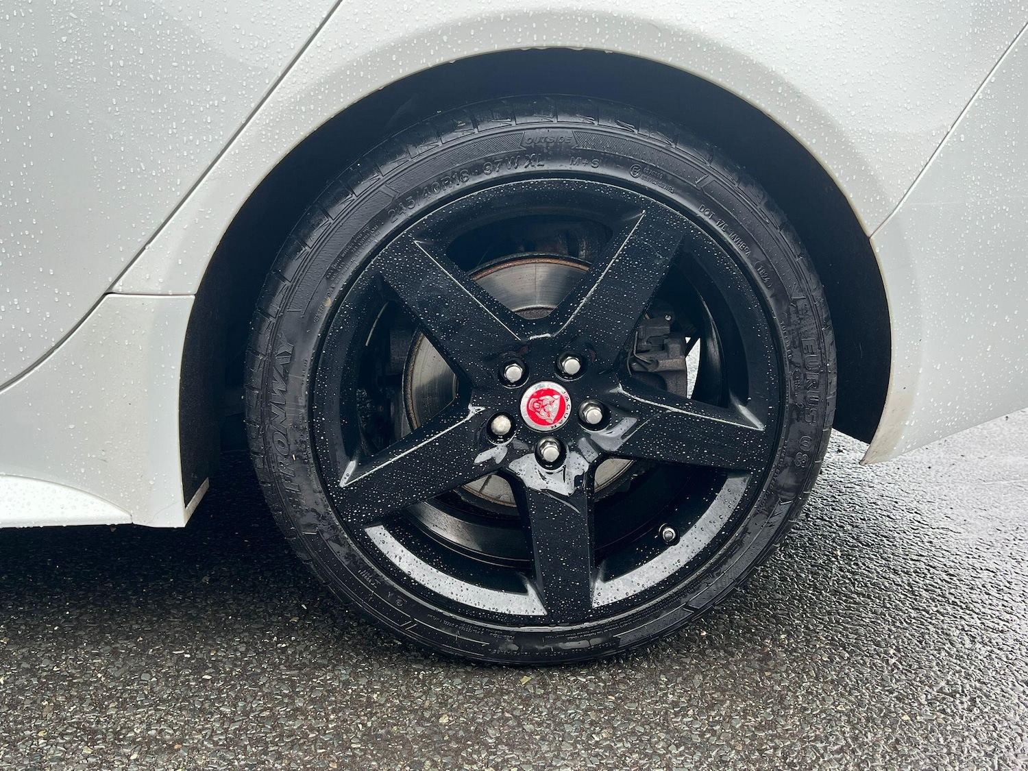 Used Jaguar XE 2017 for sale - 77066958: Photo 29