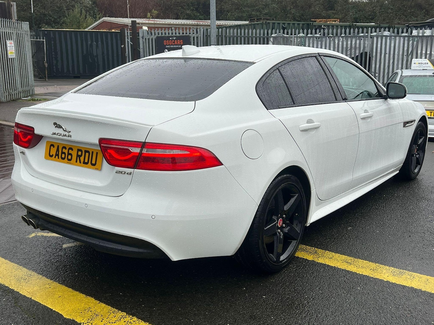 Used Jaguar XE 2017 for sale - 77066958: Photo 6