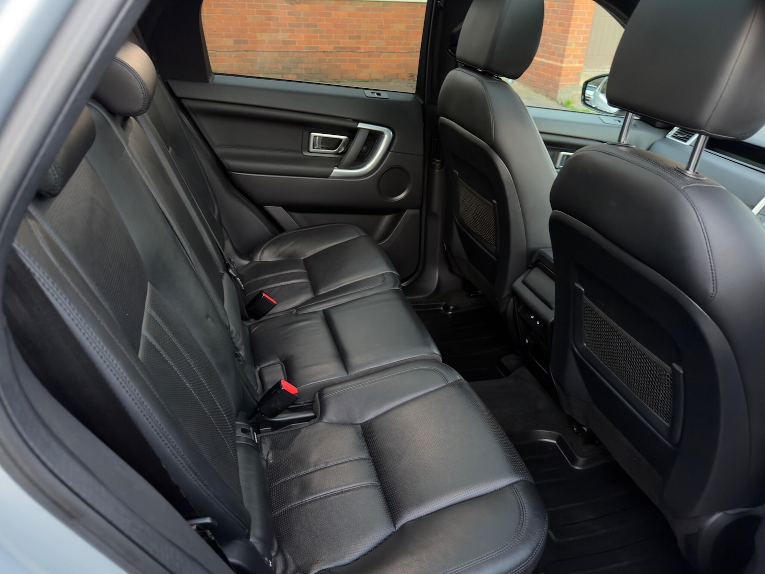 Used Land Rover Discovery Sport 2016 for sale - 76645195: Photo 12