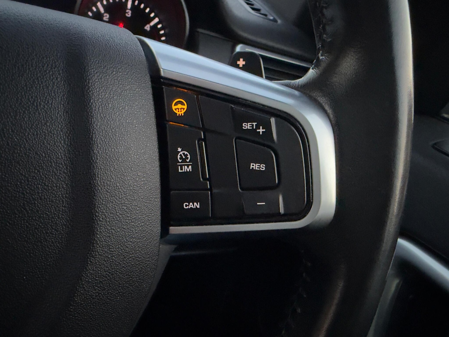 Used Land Rover Discovery Sport 2016 for sale - 76645195: Photo 16