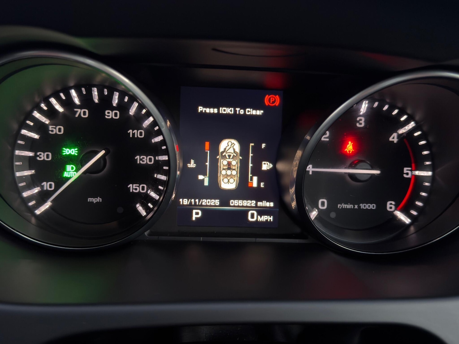 Used Land Rover Discovery Sport 2016 for sale - 76645195: Photo 25