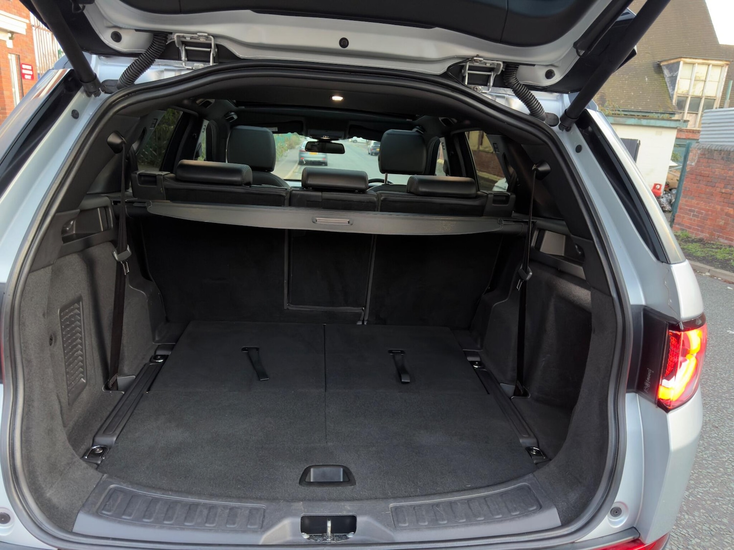 Used Land Rover Discovery Sport 2016 for sale - 76645195: Photo 27