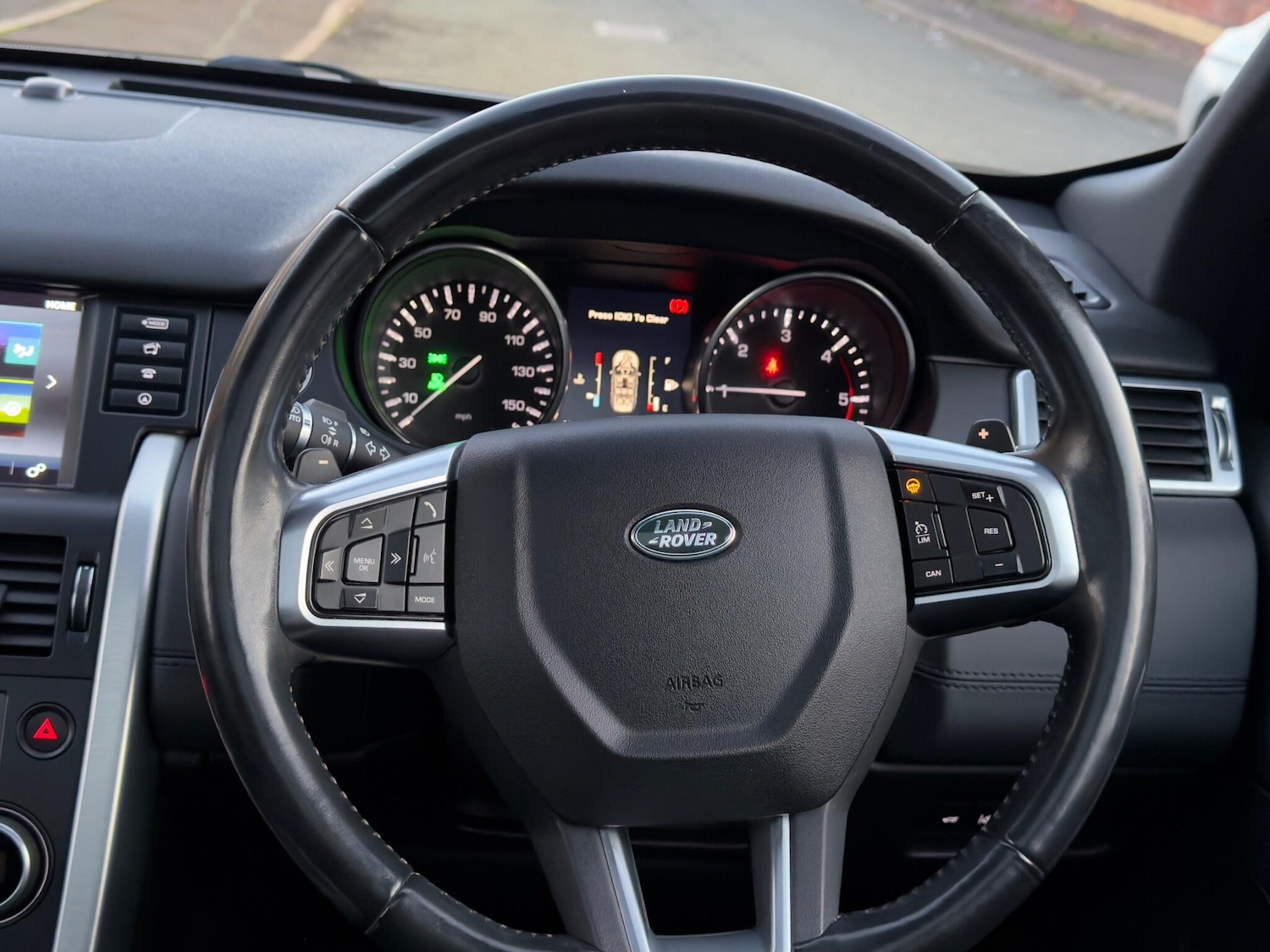 Used Land Rover Discovery Sport 2016 for sale - 76645195: Photo 28