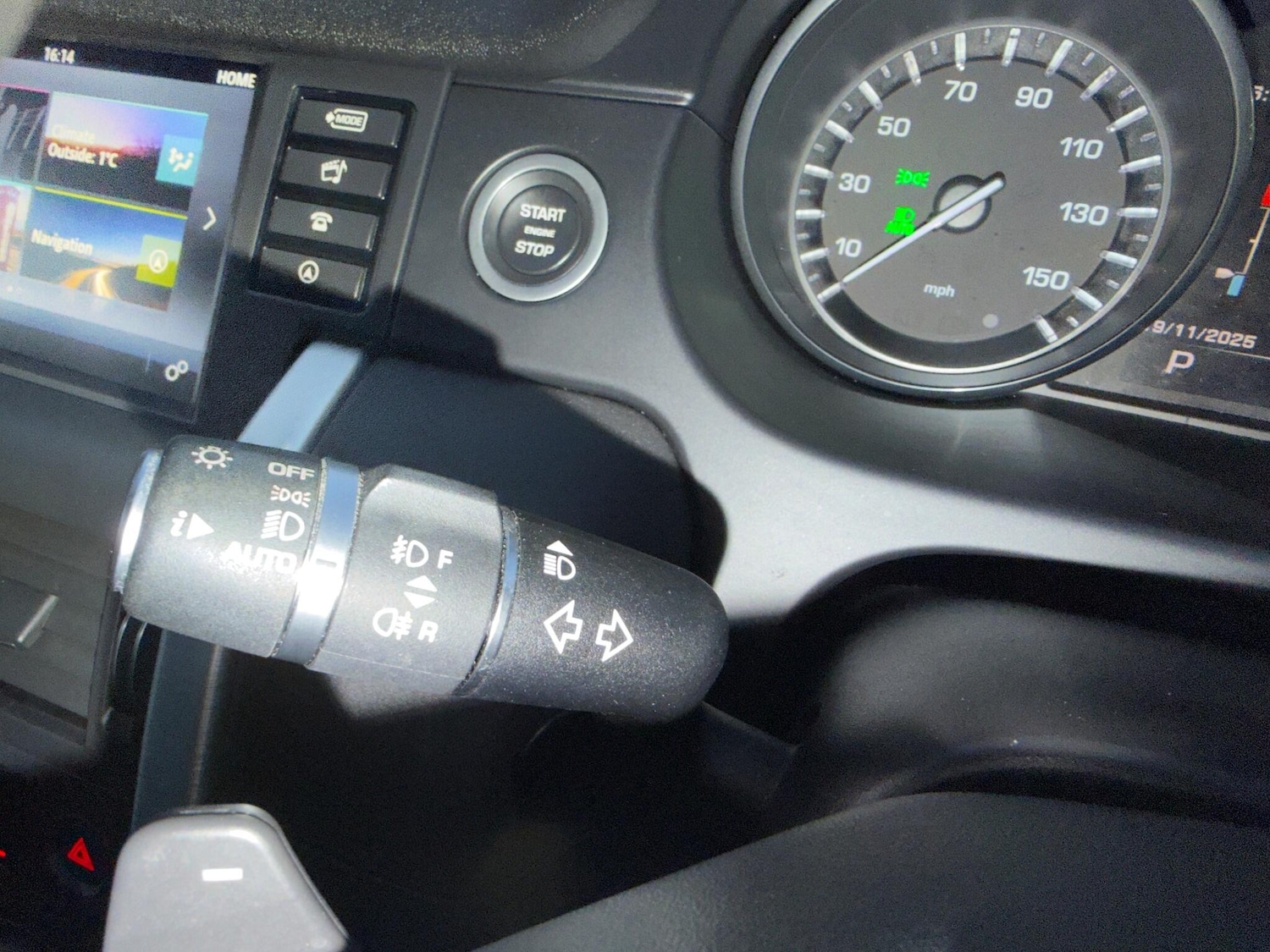 Used Land Rover Discovery Sport 2016 for sale - 76645195: Photo 35