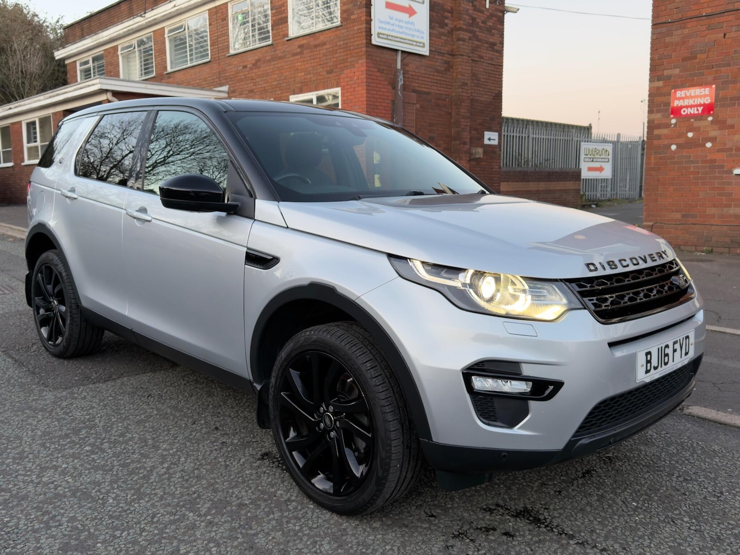 Used Land Rover Discovery Sport 2016 for sale - 76645195: Photo 4