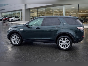 Used Land Rover Discovery Sport 2015 for sale - 77612765: Photo