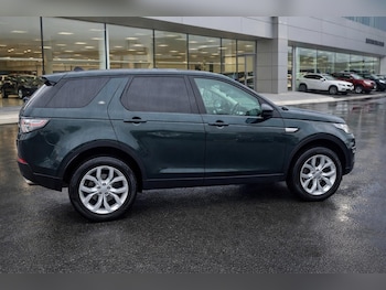 Used Land Rover Discovery Sport 2015 for sale - 77612765: Photo