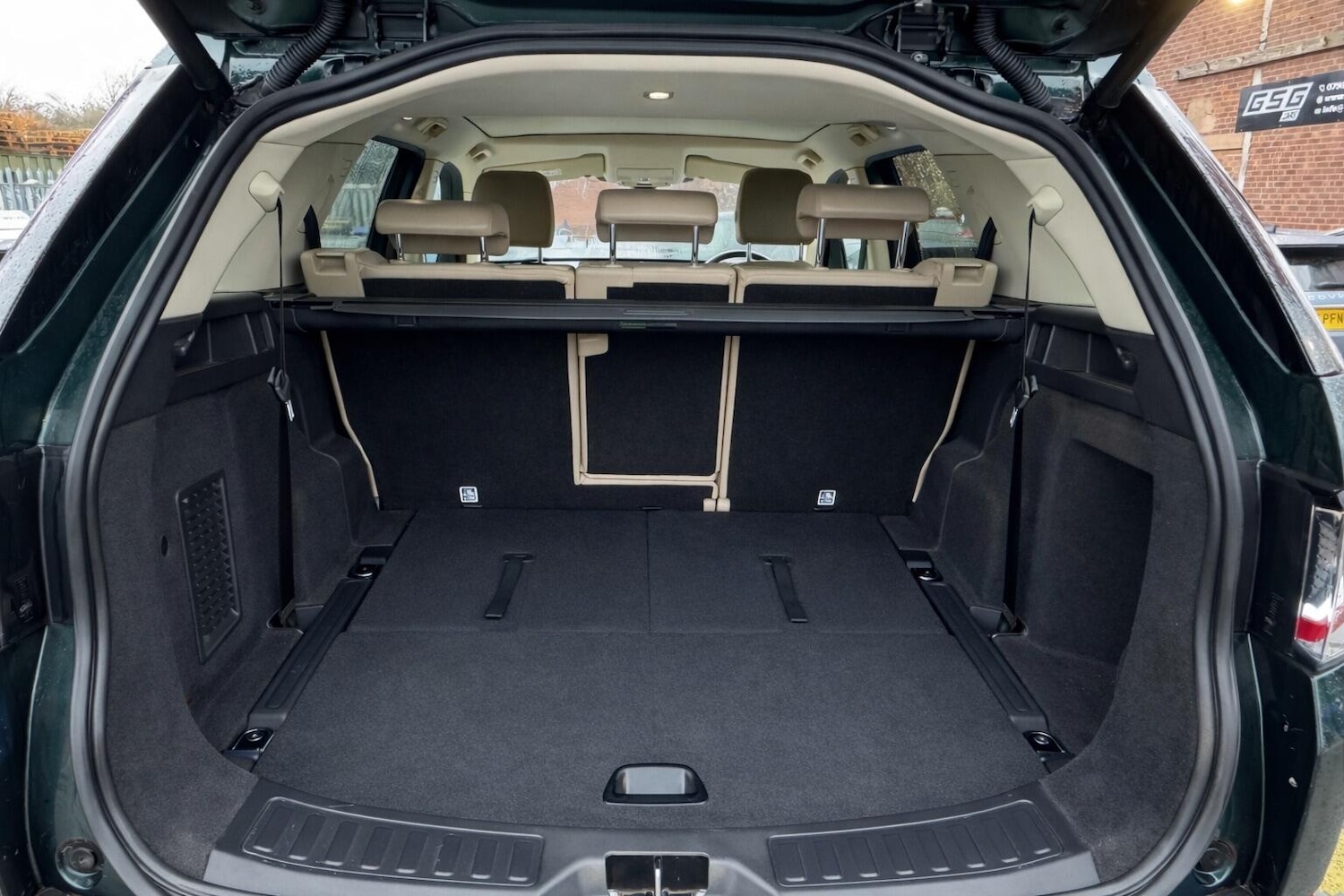 Used Land Rover Discovery Sport 2015 for sale - 77612765: Photo 9