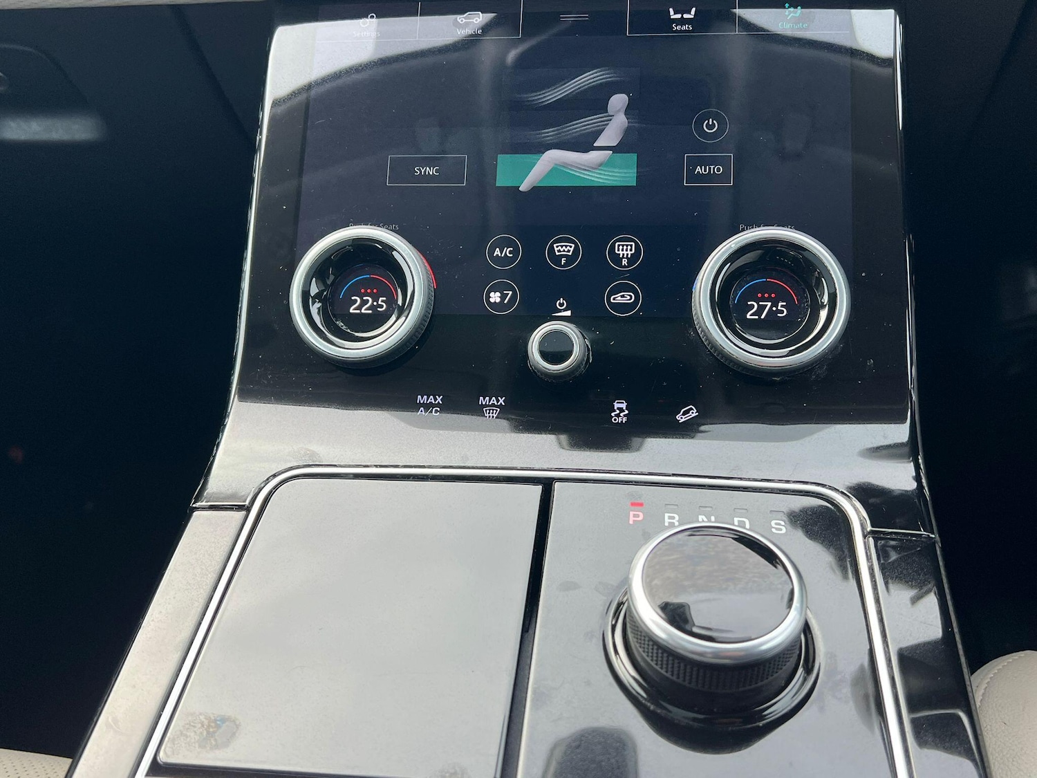 Used Land Rover Range Rover Velar 2017 for sale - 76714756: Photo 22