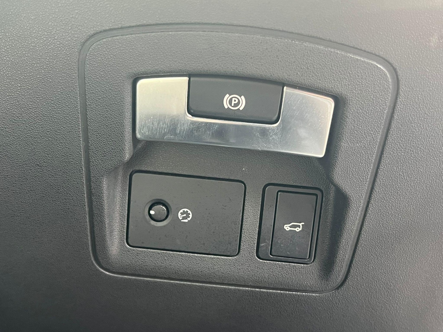 Used Land Rover Range Rover Velar 2017 for sale - 76714756: Photo 29