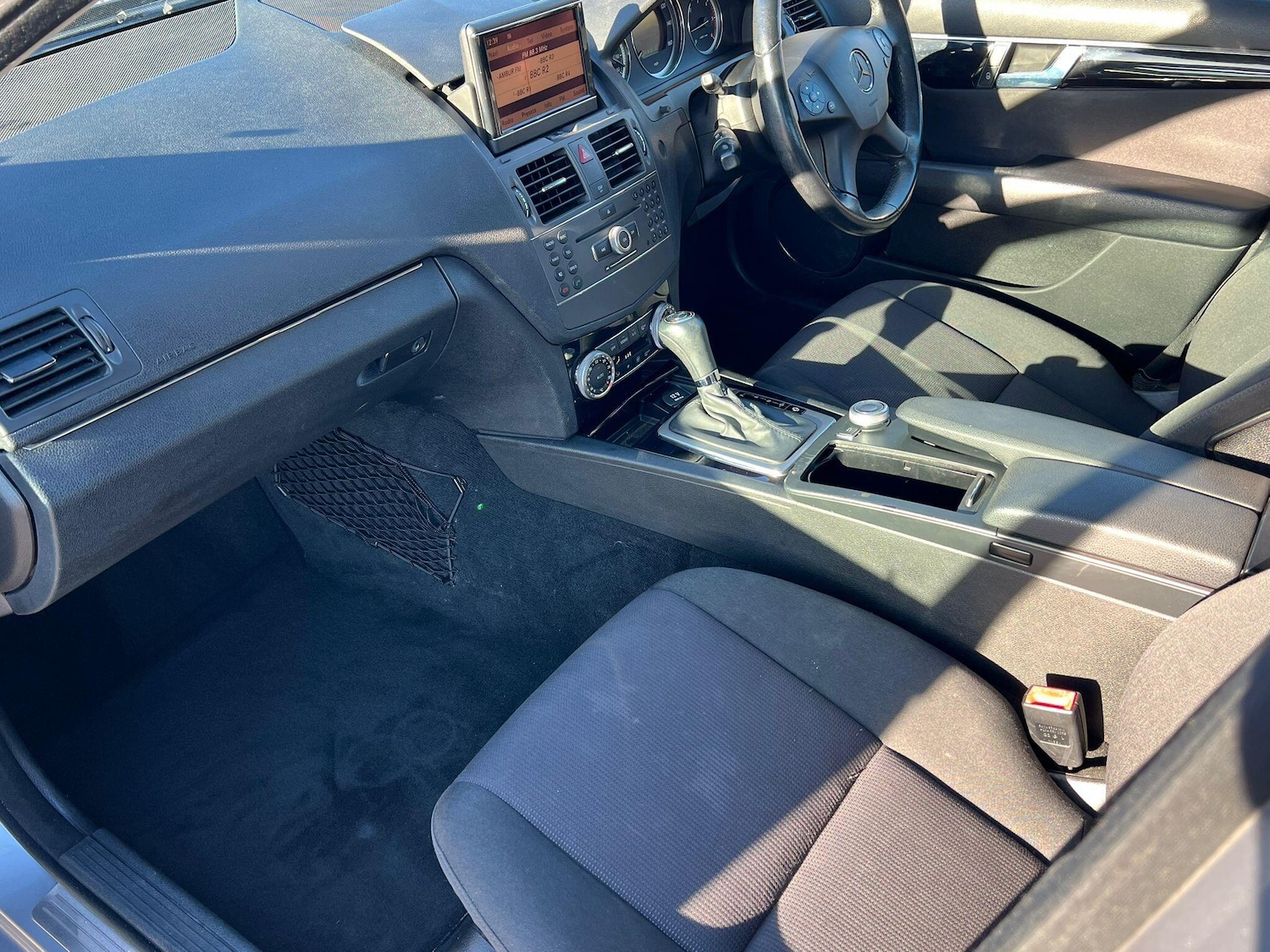 Used Mercedes-Benz C Class 2010 for sale - 76658967: Photo 10