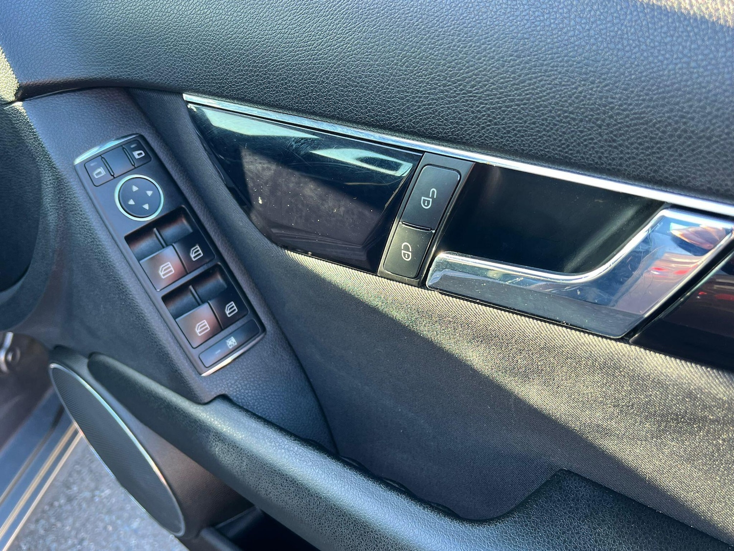 Used Mercedes-Benz C Class 2010 for sale - 76658967: Photo 16