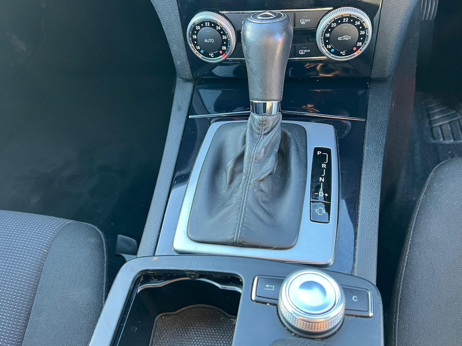 Used Mercedes-Benz C Class 2010 for sale - 76658967: Photo 21