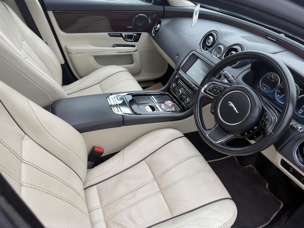 Used Jaguar XJ 2014 for sale - 76214509: Photo 10