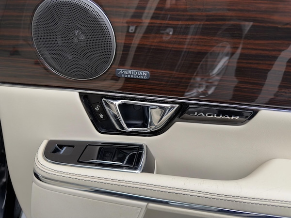 Used Jaguar XJ 2014 for sale - 76214509: Photo 27