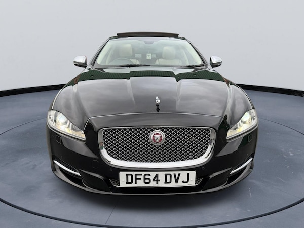 Used Jaguar XJ 2014 for sale - 76214509: Photo 2