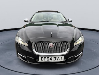 Used Jaguar XJ 2014 for sale - 76214509: Photo 2