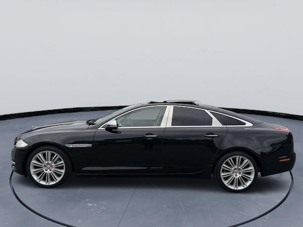 Used Jaguar XJ 2014 for sale - 76214509: Photo 3