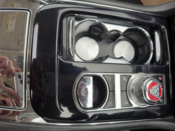 Used Jaguar XJ 2014 for sale - 76214509: Photo 42
