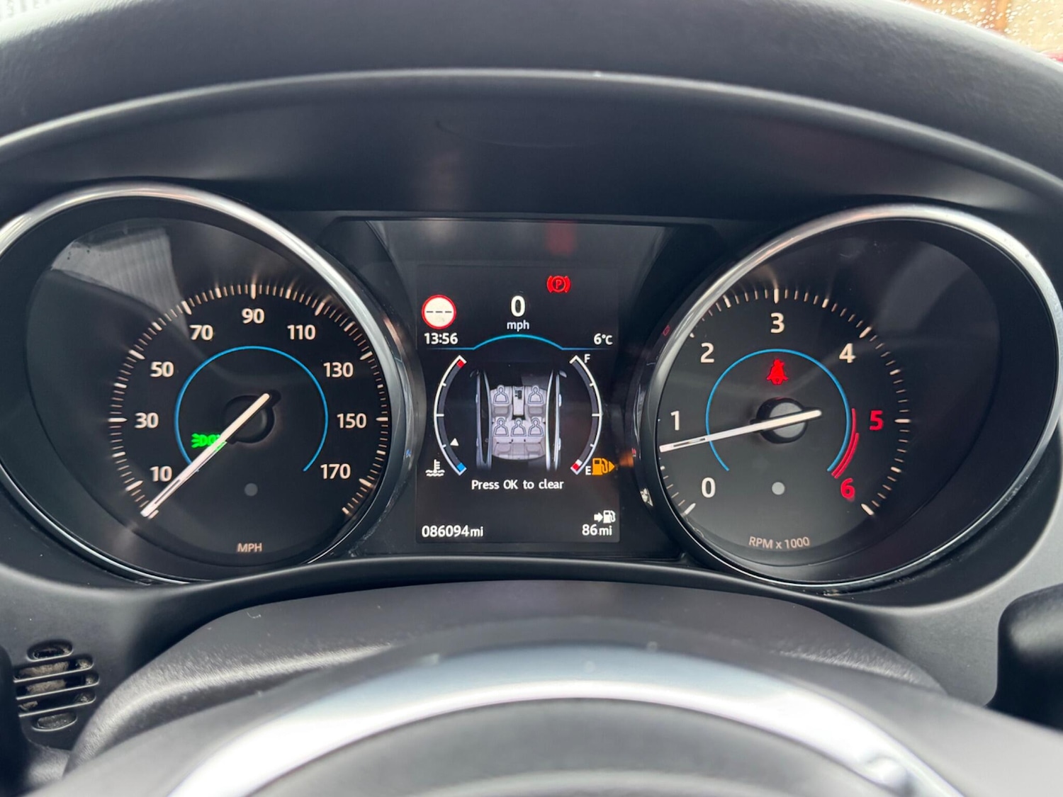 Used Jaguar XE 2016 for sale - 76824785: Photo 11