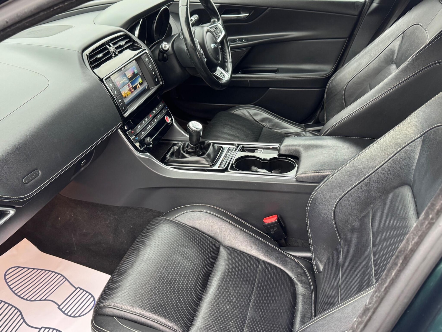 Used Jaguar XE 2016 for sale - 76824785: Photo 12