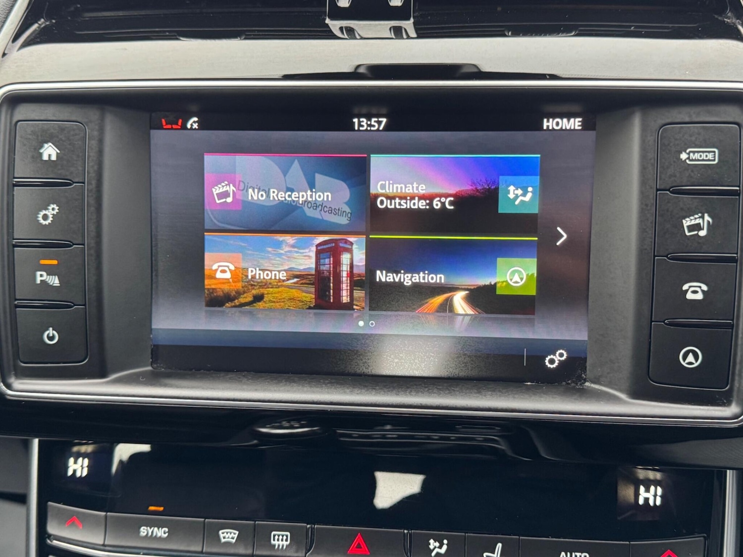 Used Jaguar XE 2016 for sale - 76824785: Photo 15