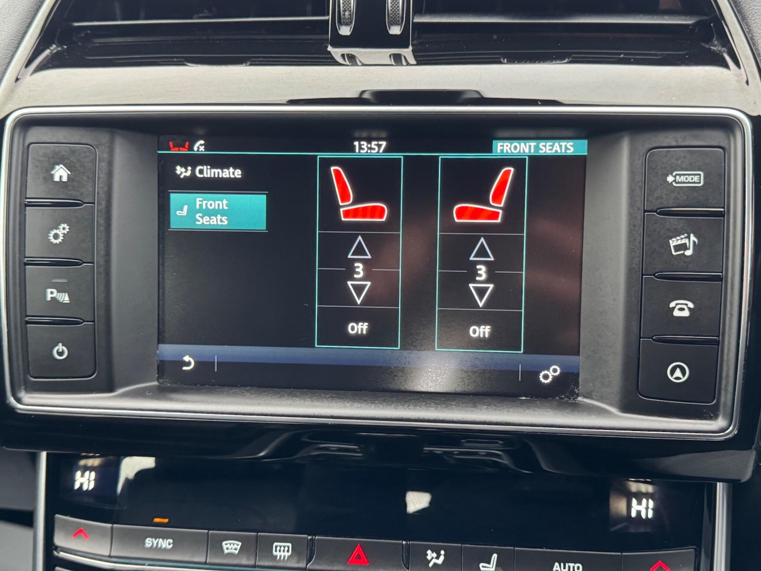 Used Jaguar XE 2016 for sale - 76824785: Photo 17