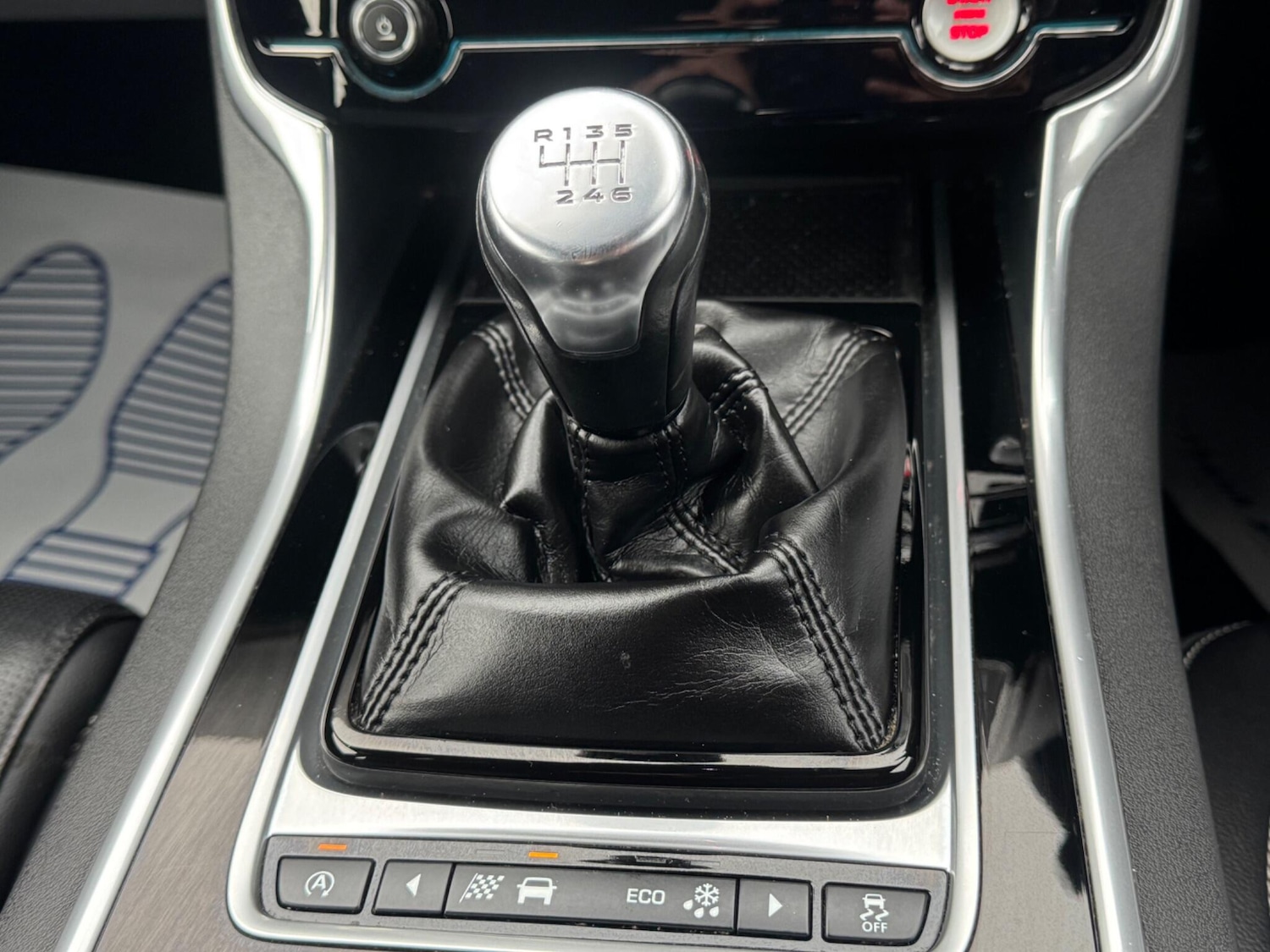 Used Jaguar XE 2016 for sale - 76824785: Photo 18