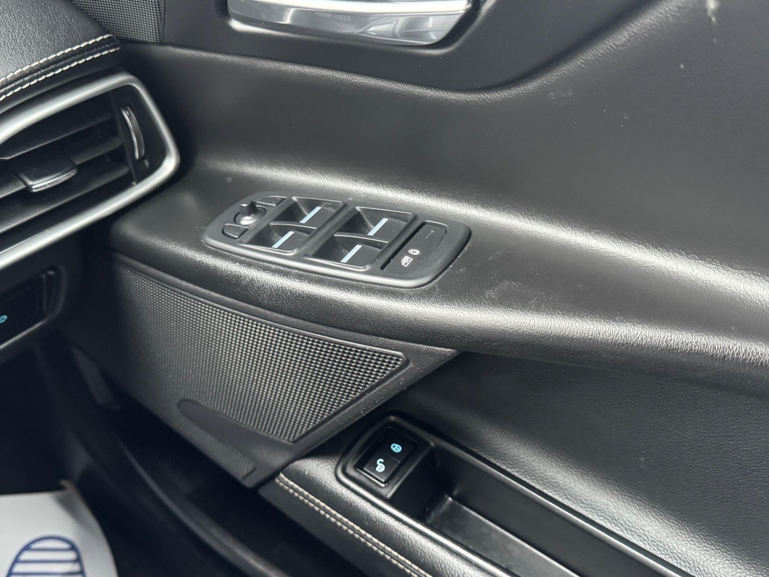 Used Jaguar XE 2016 for sale - 76824785: Photo 21