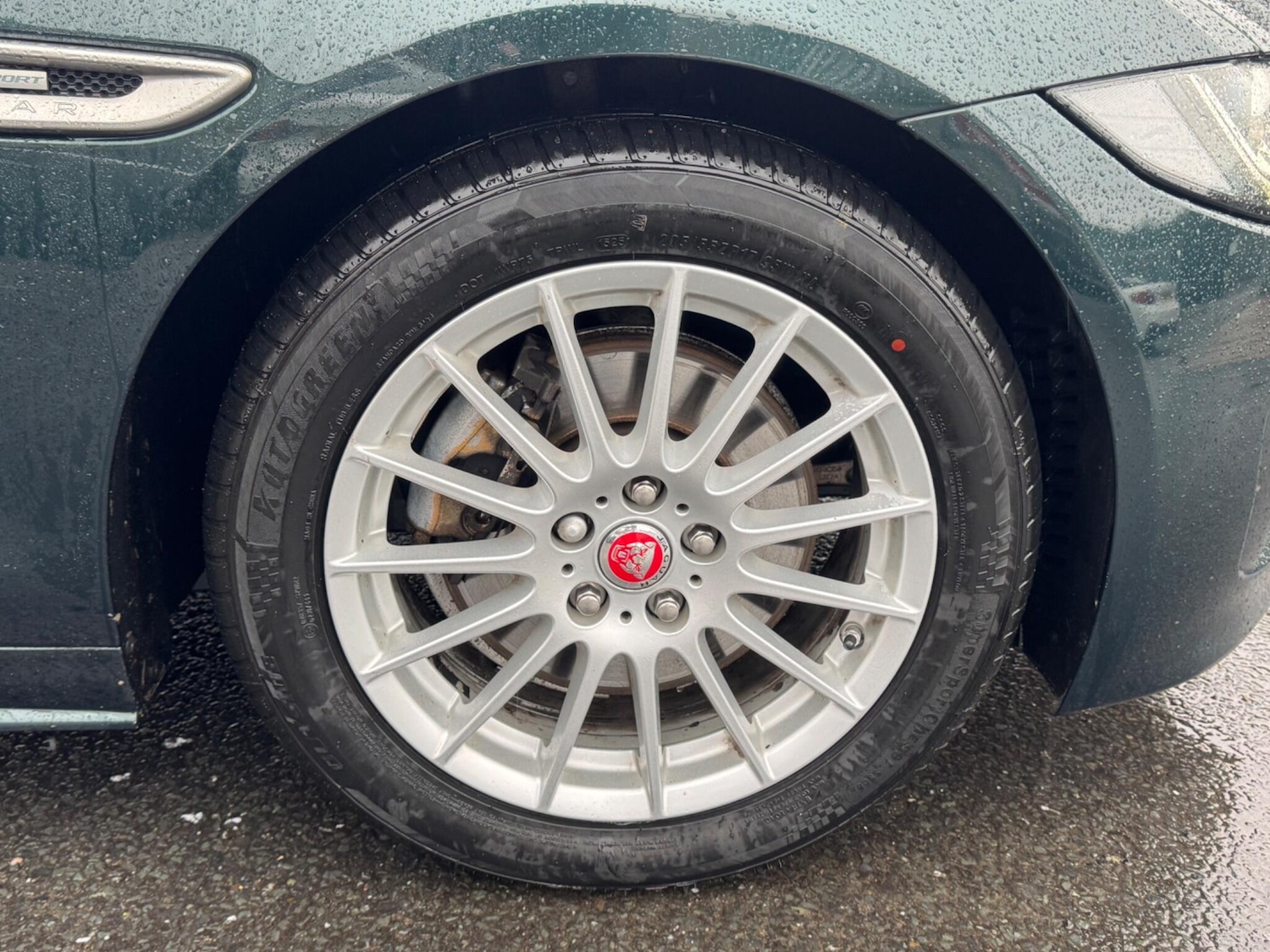 Used Jaguar XE 2016 for sale - 76824785: Photo 27