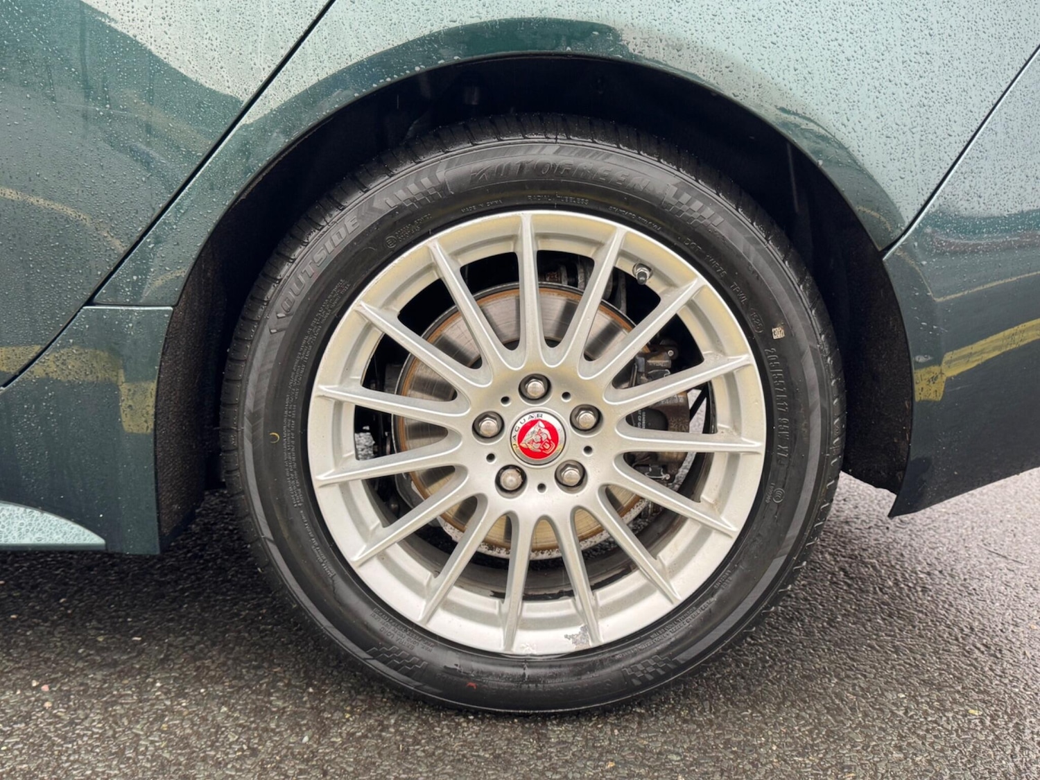 Used Jaguar XE 2016 for sale - 76824785: Photo 29