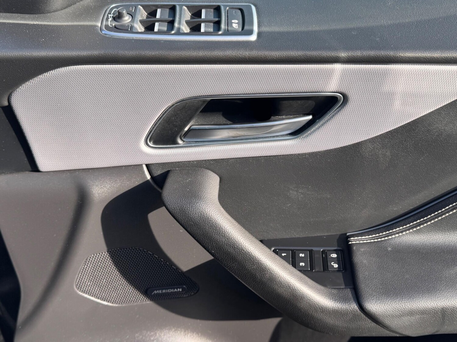 Used Jaguar F-Pace 2017 for sale - 78170340: Photo 17